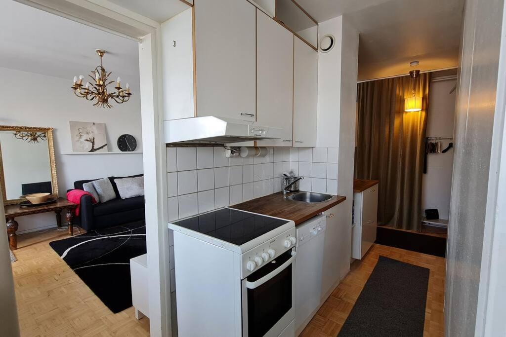 Scandinavian 2-Rooms Apartment City Center Helsingfors Exteriör bild